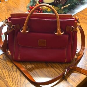 Vintage Dooney & Bourke Red medium size purse